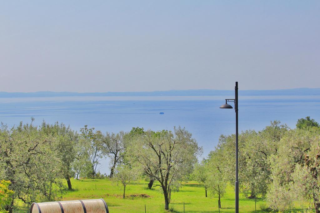 Residence "Borgo Le Torri" Toscolano Maderno Kültér fotó